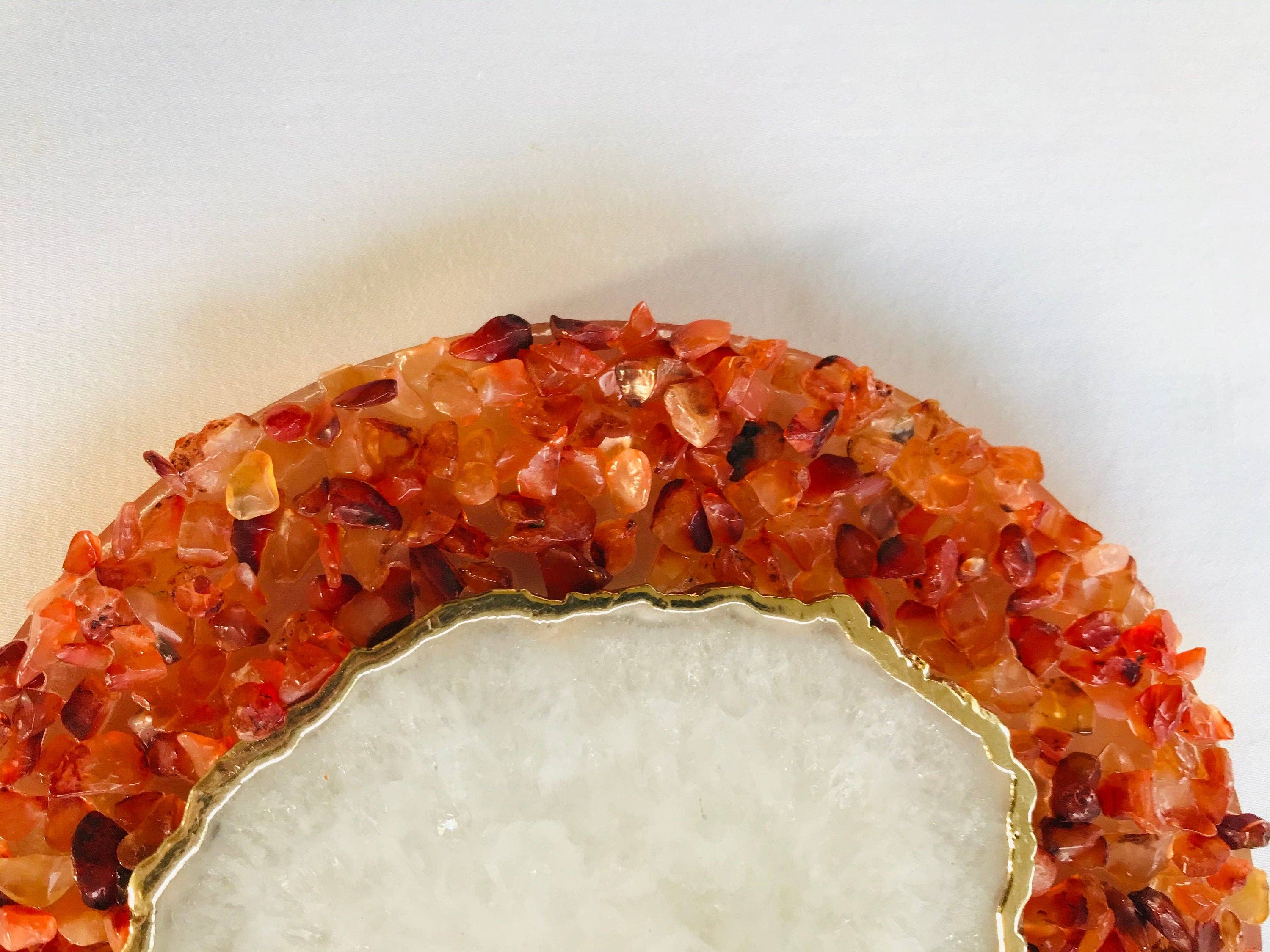 The Tangerine Store - Vente Horloges murales - Horloge murale en cristal rouge avec agate blanche de 6 po de diamètre1