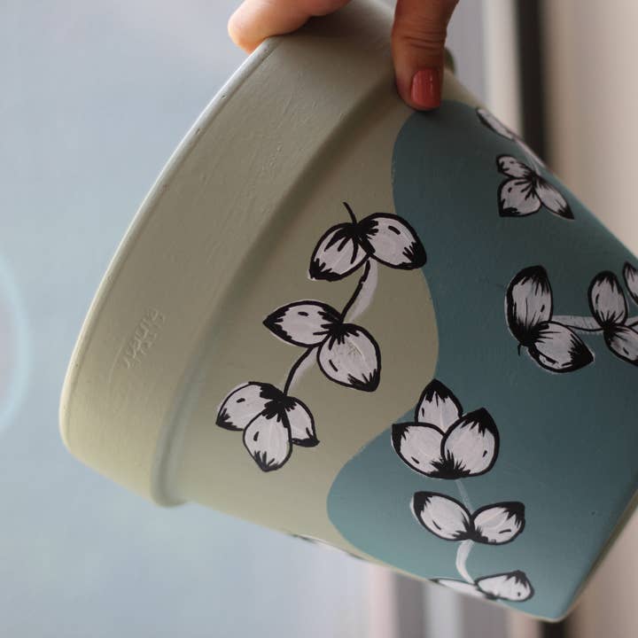 TERRACOTTA PLANTAGEEJER BLADMØNSTER for engroshandel hos RH