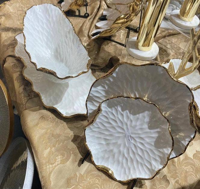 VIVIENCE - Wholesale Decorative Tray - White Oval Tray New Bone China with Gold Scalloped Edge3