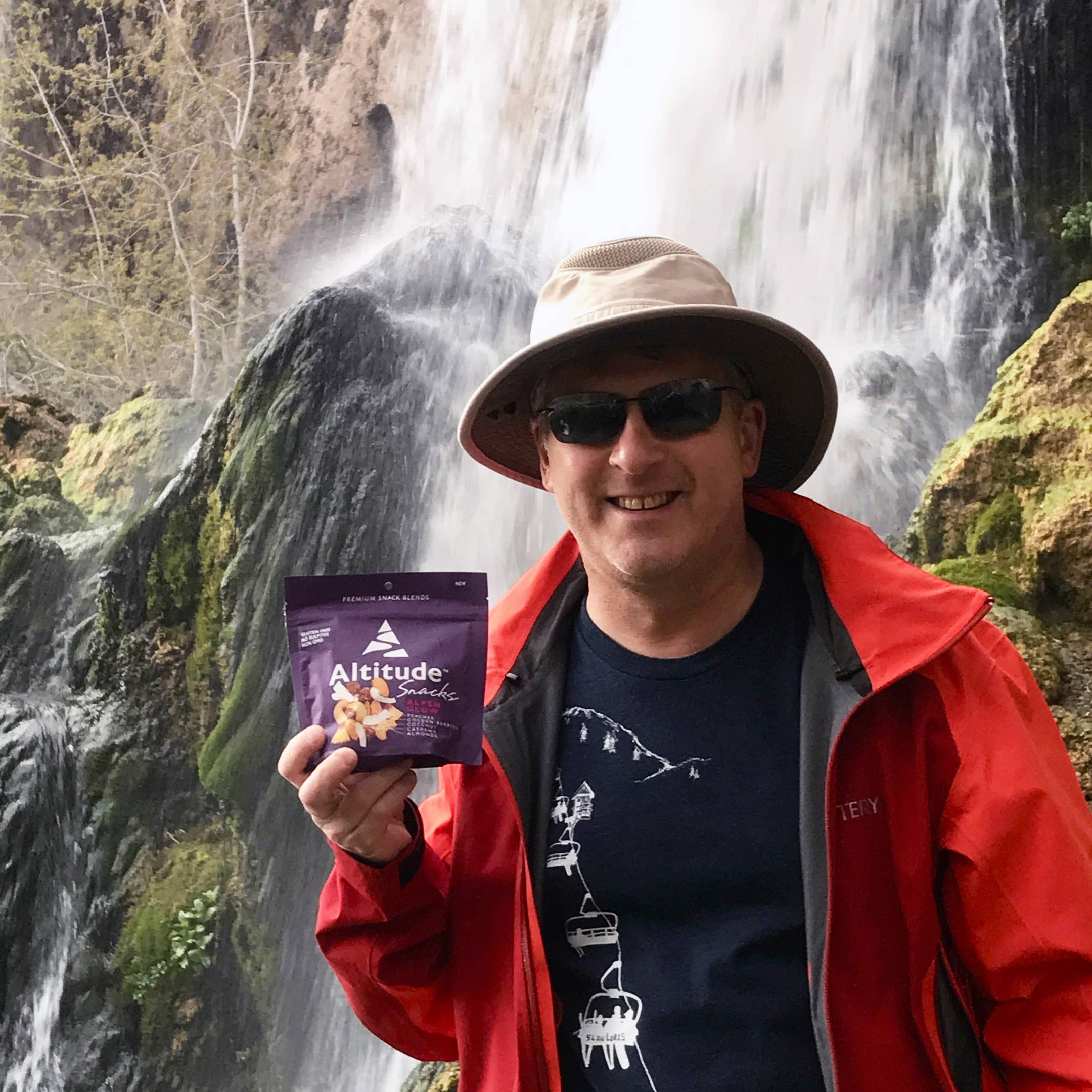 Altitude Snacks - Wholesale Trail Mix - Alpen Glow Altitude Snacks - No Added Sugars6