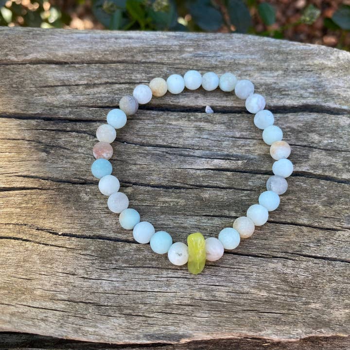 Elastisches Armband für Lithotherapie aus Amazonit und Jade für den Großhandel von Boutique Bohème