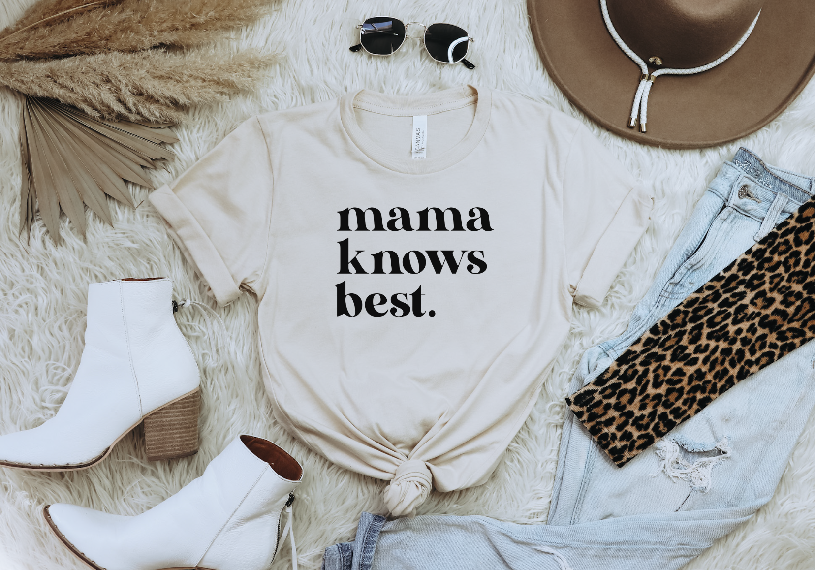 Tink & Key INC - Wholesale T-shirt met print - Dames - Mama weet het het beste0