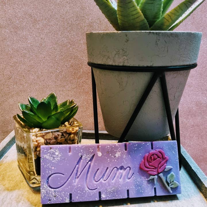 mum in a million soy wax melt snap bar for wholesale by Aka Designs