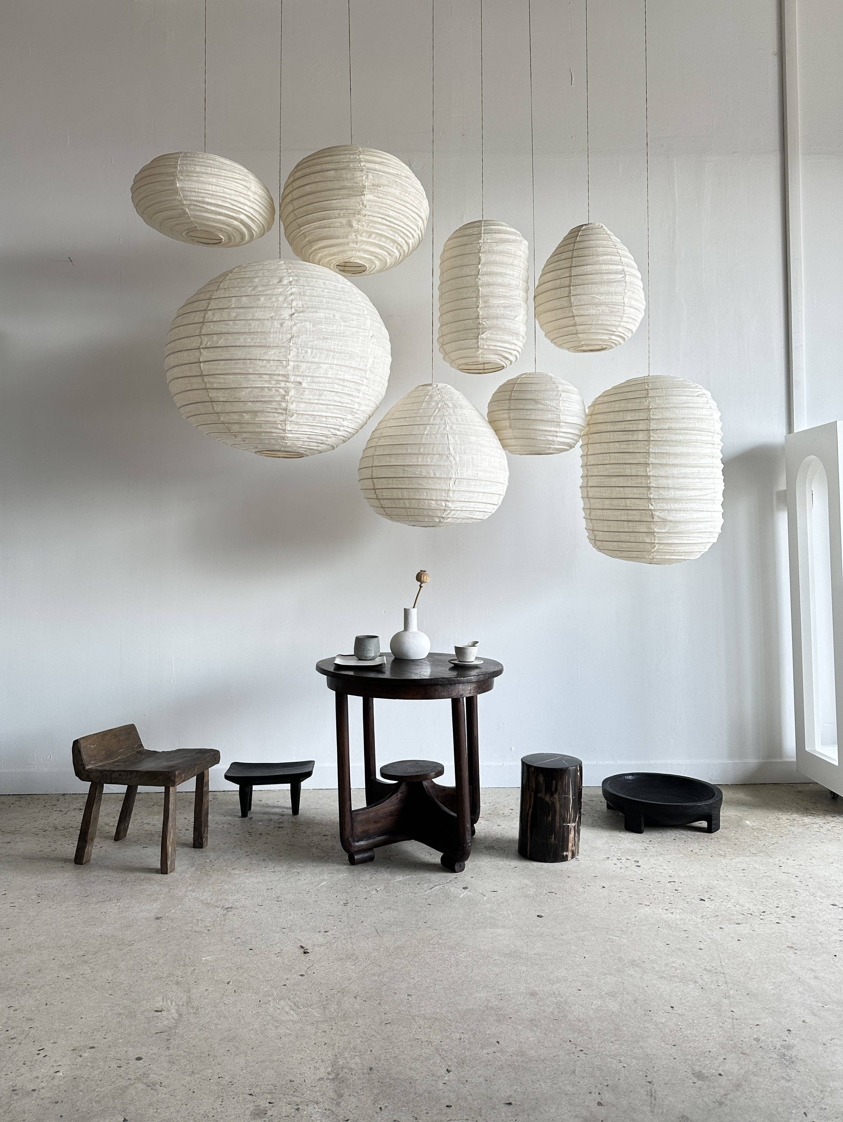 Office Objets - Wholesale Chandelier/Hanging Light - Large Japanese-style pendant light in natural rattan and linen, drop-shaped H55 D606