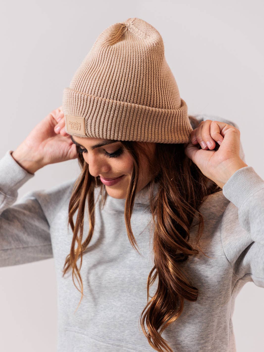 Après Actif - Wholesale Beanie - Women's - 100% Merino Wool Beanie — Champagne1