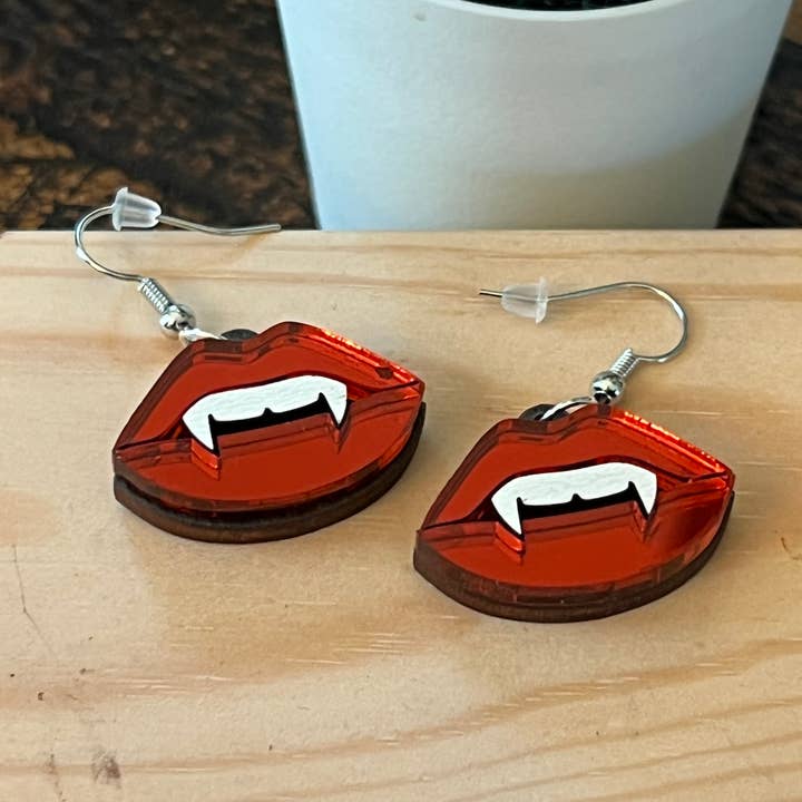 Suchfungoods - Wholesale Dangle Earrings - Layered Vampire Teeth Dangle Earrings0
