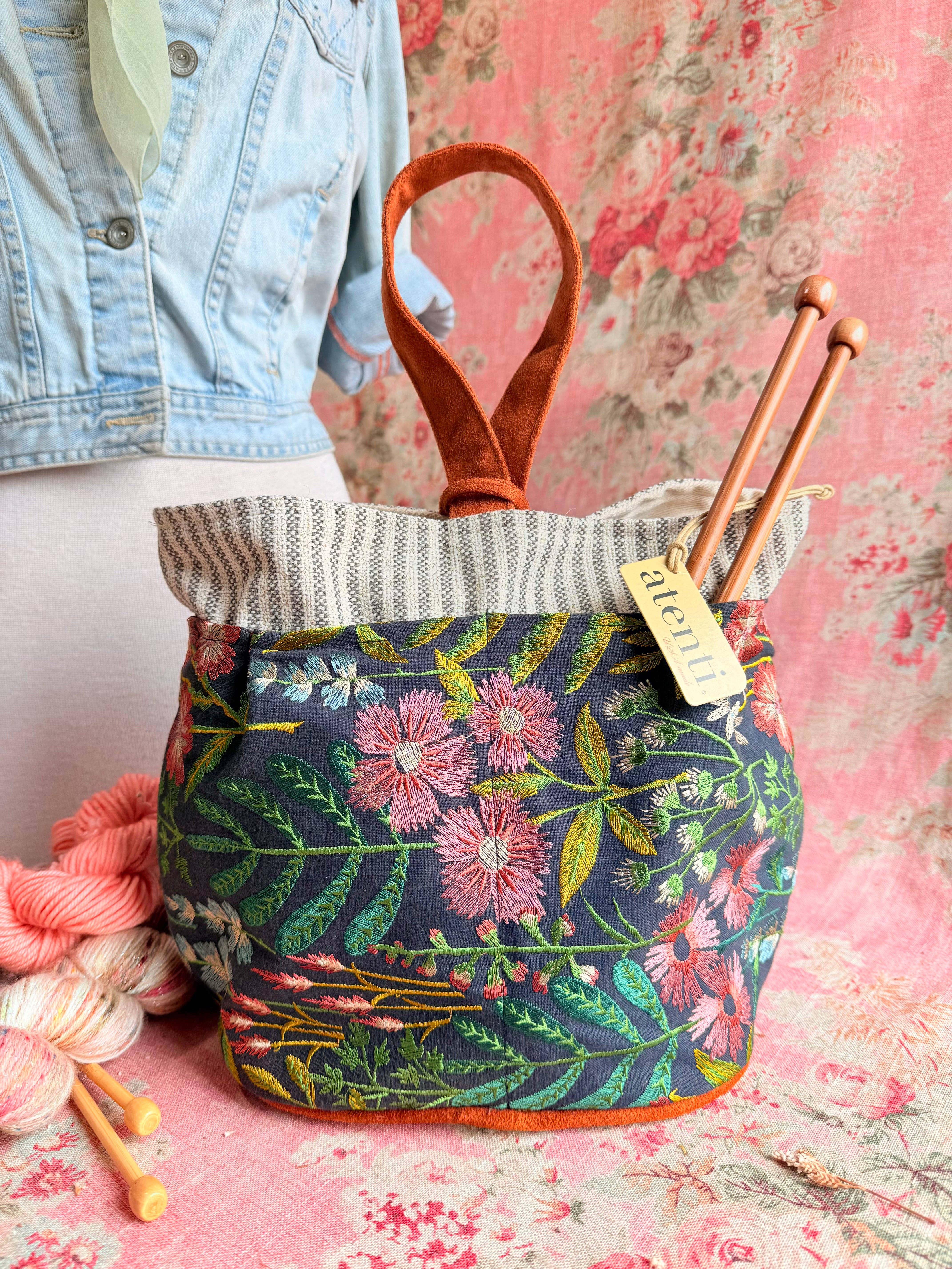 Atenti – wholesale Material för stickning/virkning – Äng Hög Caddy0