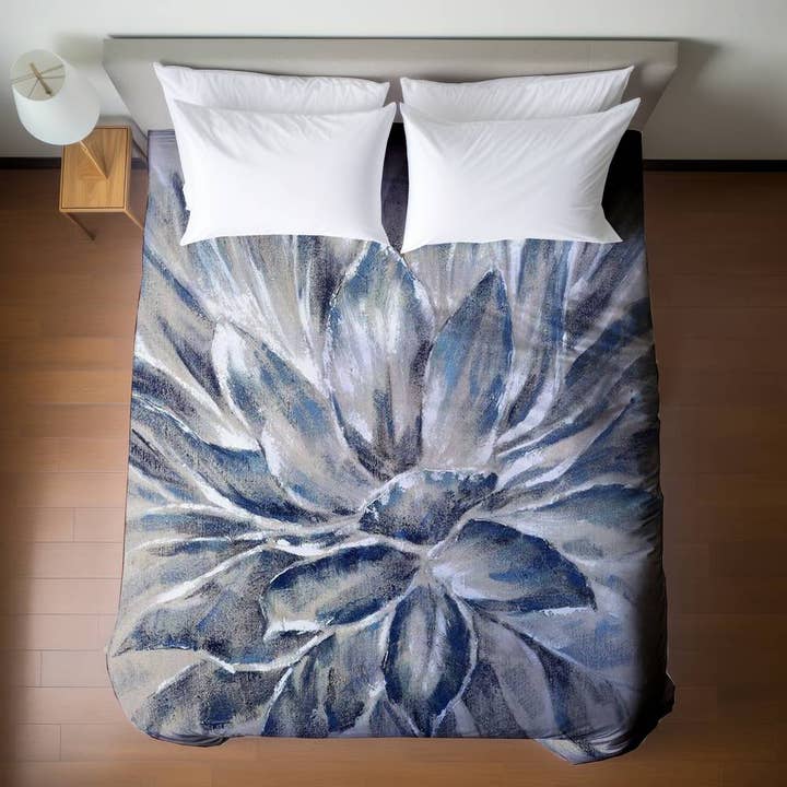 Fiore blu e grigio | copripiumino matrimoniale per la vendita all'ingrosso da parte di BEGIN HOME DECOR