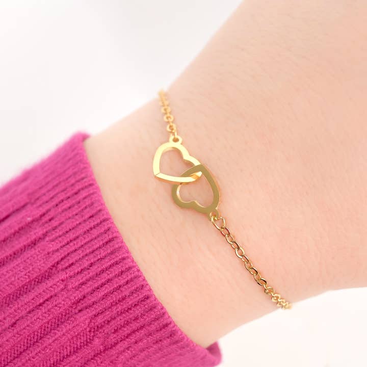 Interlocking Hearts Bracelet - Tarnish-free Heart Bracelet for wholesale by Blueyejewelry