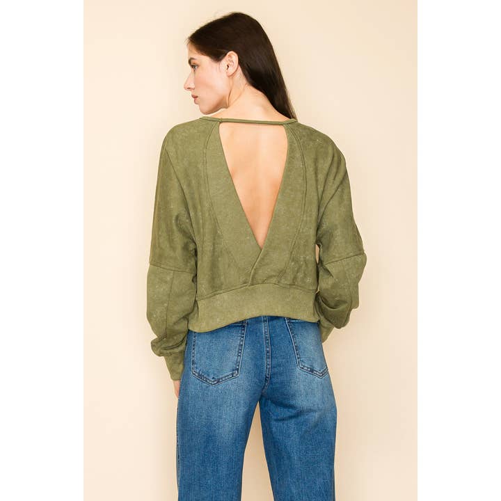 ACID WASH LOOK V-FORM ÅBEN RYG BESKÅRET SWEATSHIRT for engroshandel hos TREND SHOP