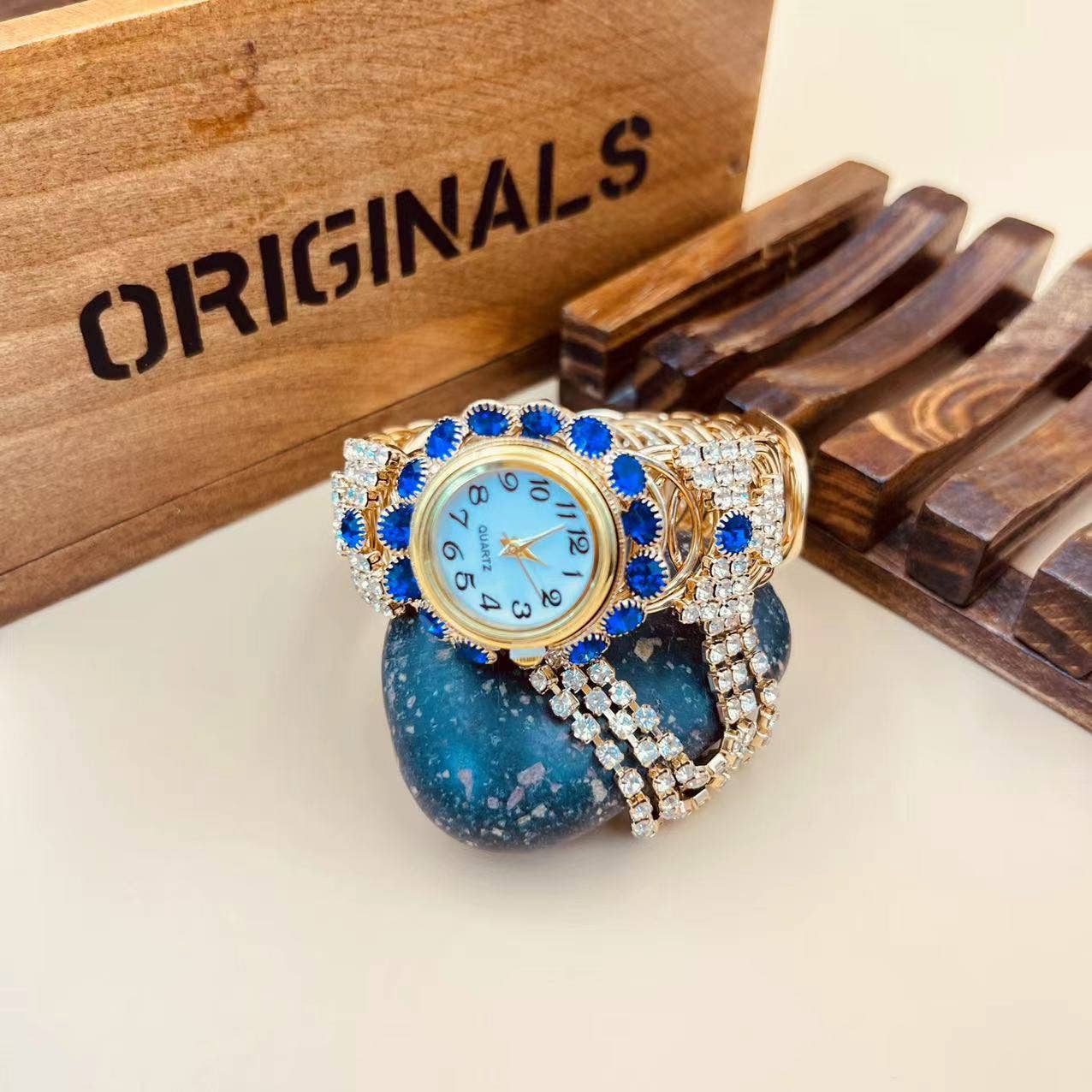 WoodWristCo - Wholesale Wrist Watch - Women's - Rhinestone Quartz Shiny Fashion Watch Jewelry3