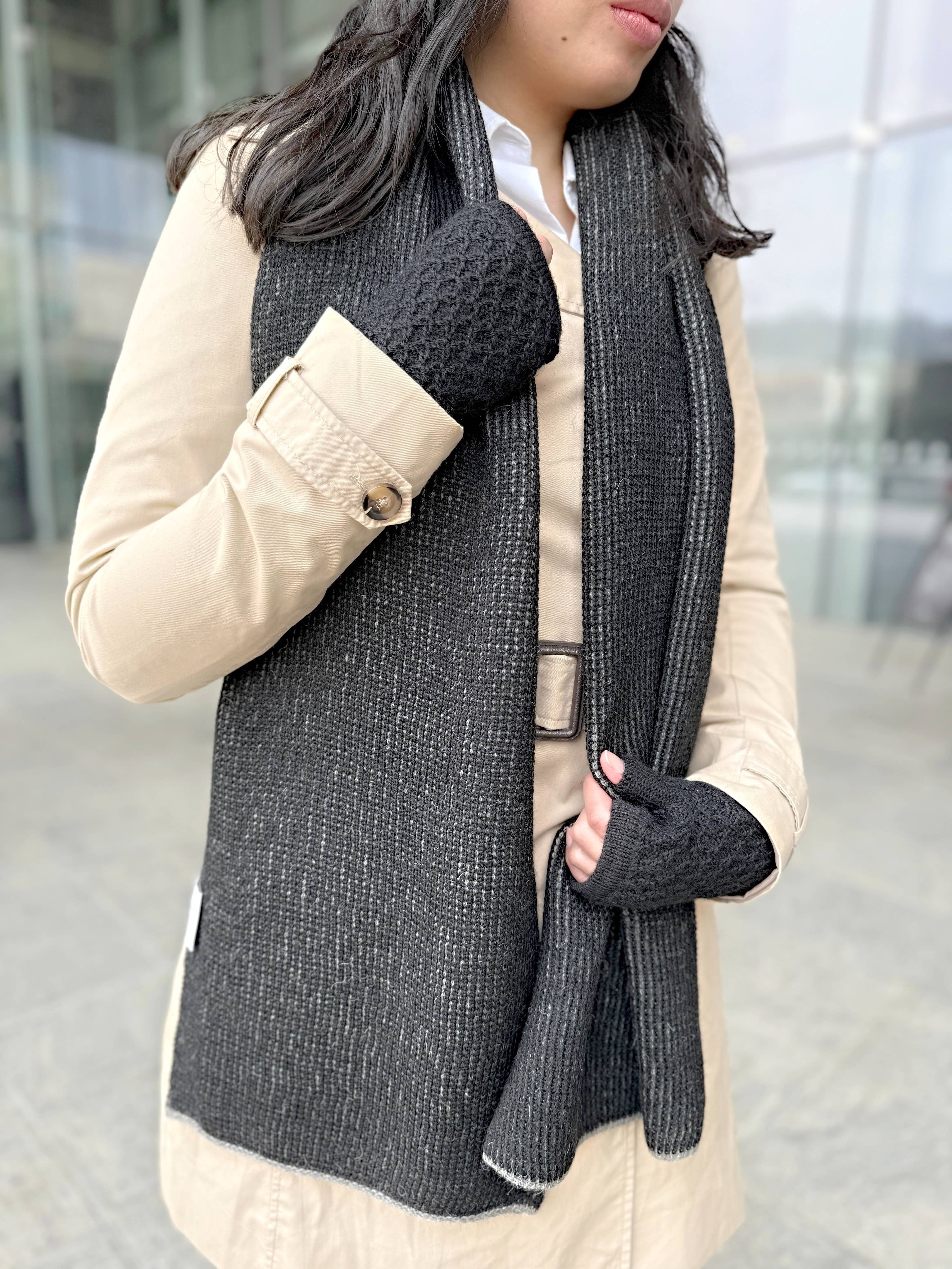 TINKU - Celebrating Bolivian Heritage - Vendita all'ingrosso Sciarpa - Donna - Sciarpa doppia faccia in 100% baby alpaca (YANANTIN) dal Bolivia