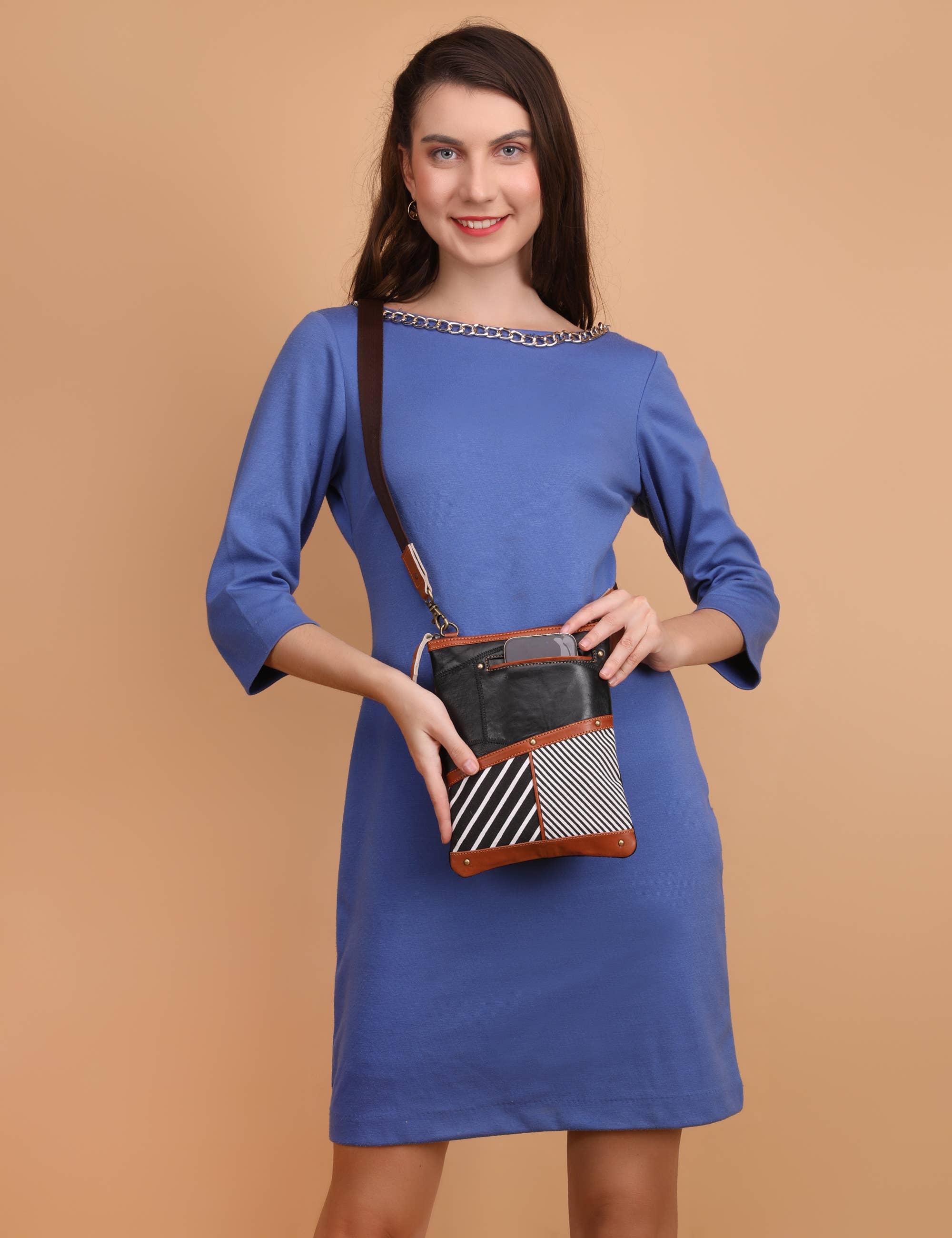 Vaan & Co. - Wholesale Crossbody Bag - Women's - Blaise Brisk Stripe Crossbody
