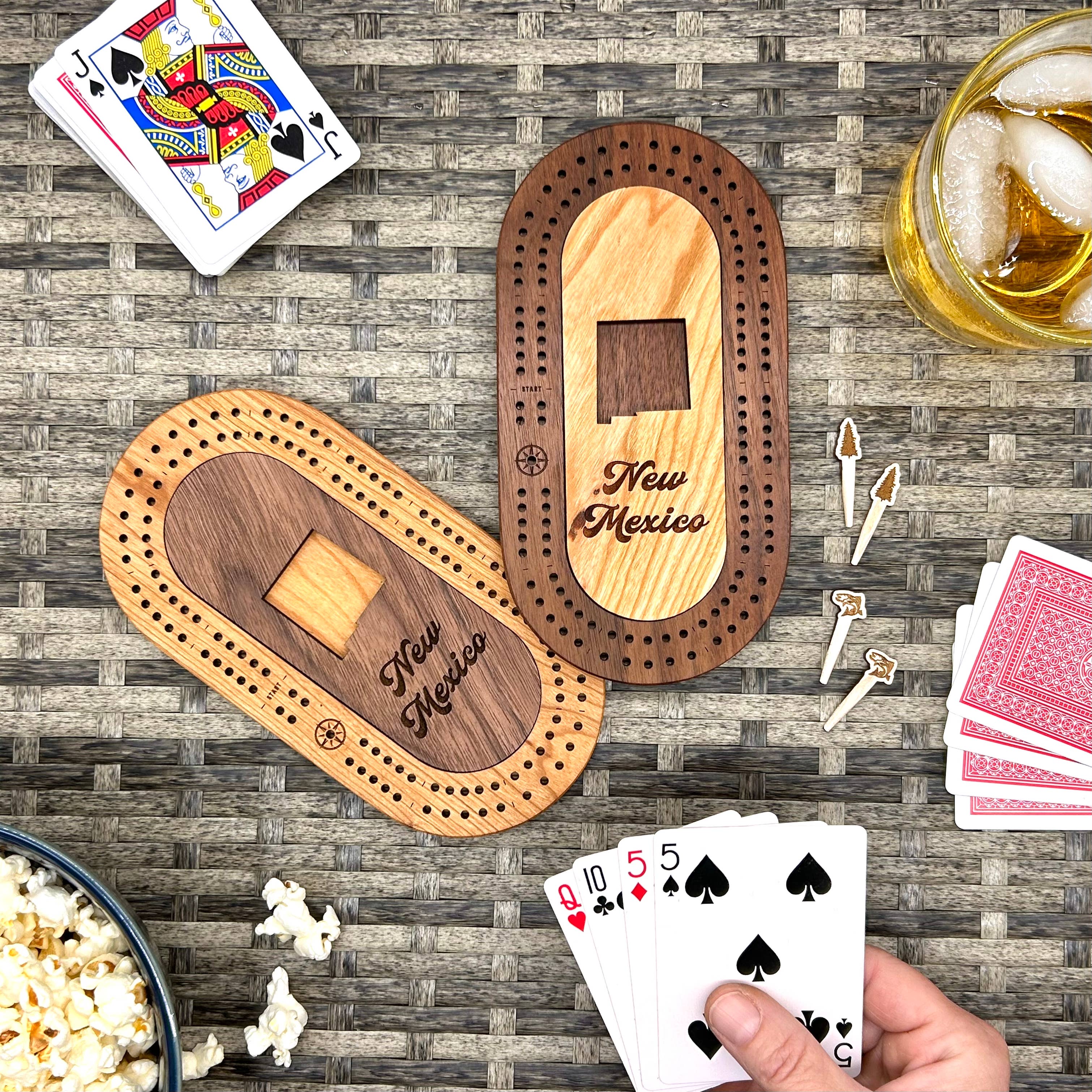 Cast & Carve - Venta al por mayor Juegos de mesa - Juego de minitablas de viaje de EE. UU., con pinzas personalizadas27