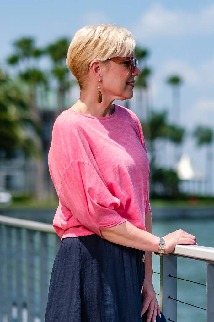 TINA Stephens Italy/Tees By Tina - Wholesale T-Shirt - Women's - Omaria Batwing Crop Top (BSS171)5