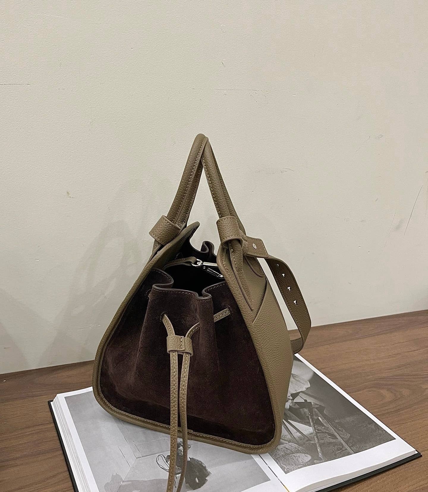 Sook Stainable - Wholesale Draagtas - Dames - Schoudertas met trekkoord van volnerfleer2