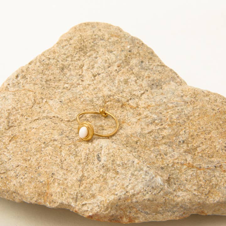 Lovelika - Wholesale Chain Ring - Ring with a stone - Genesis2