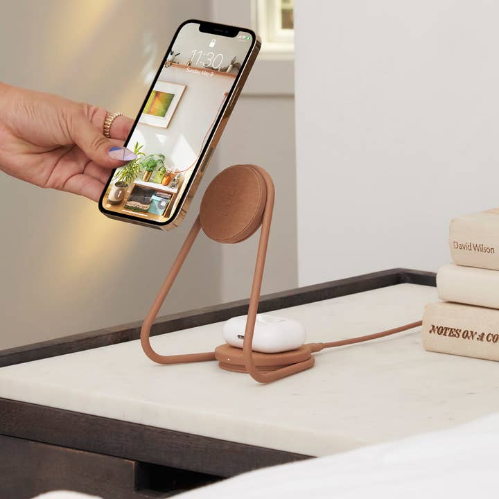 Courant - Vente Station de charge - MAG:2 - Support de chargeur sans fil Essentials Linen (magnétique)