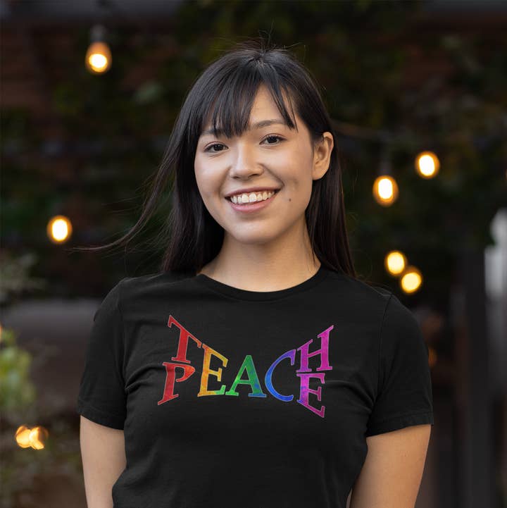 Pride Majic - Vente T-shirt sérigraphié – homme - T-shirt Teach Peace, Rainbow, Pride, Droits civiques, LGBTQ3