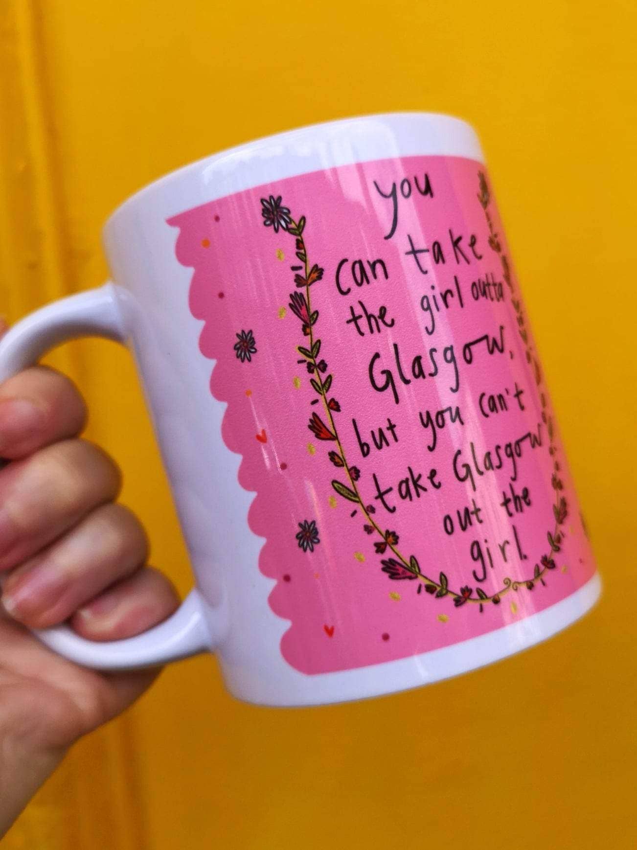 Claire Barclay Draws – Engroshandel Kaffekrus – Du kan tage Girl Outta Glasgow Mug1