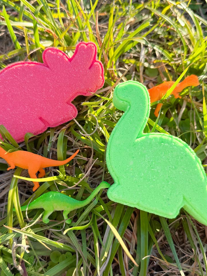 Dino Bath Bombs, Bath Bomb Set, Allergy Friendly Bath Bombs for wholesale by Lunarmermaidco