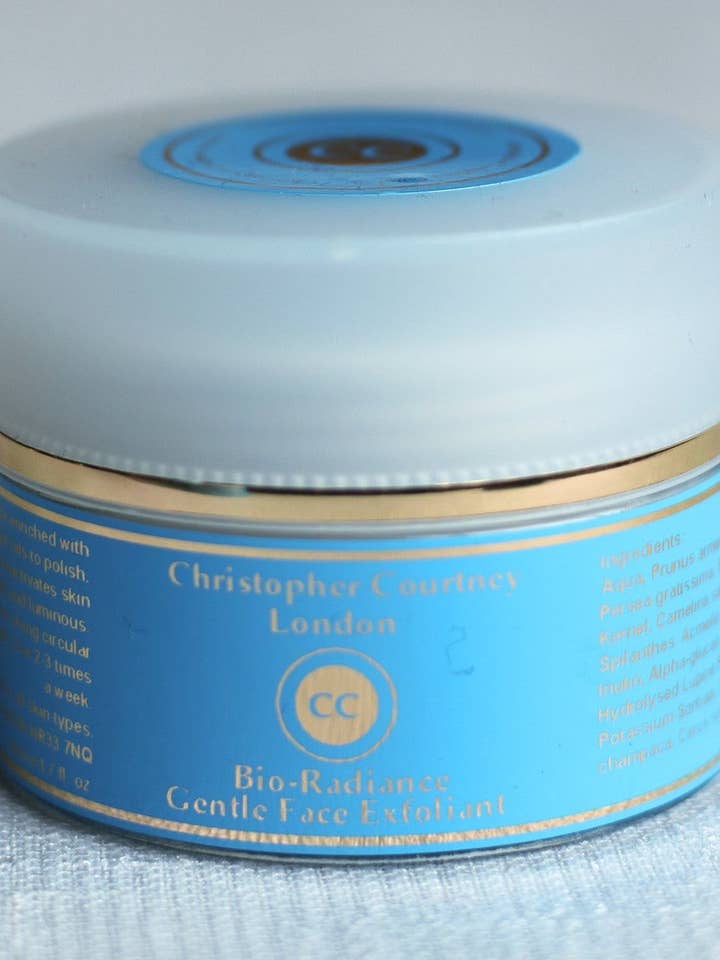 BioRadiance Face Exfoliant met een gratis gezichtsdoekje 50ml voor wholesale door Christopher Courtney