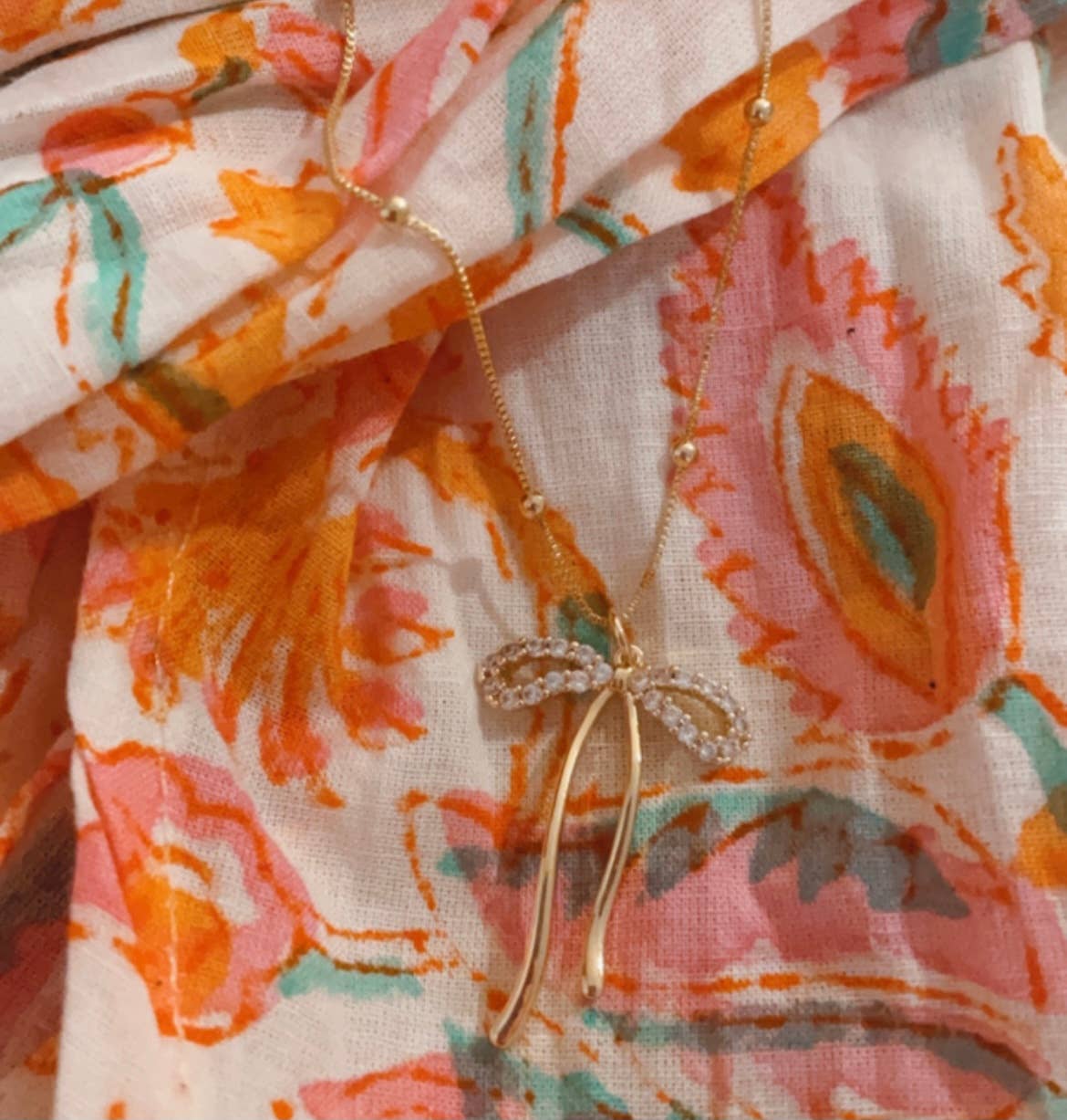 driftaway jewelry - Vente Colliers à pendentif - Collier doré Dainty Bow1