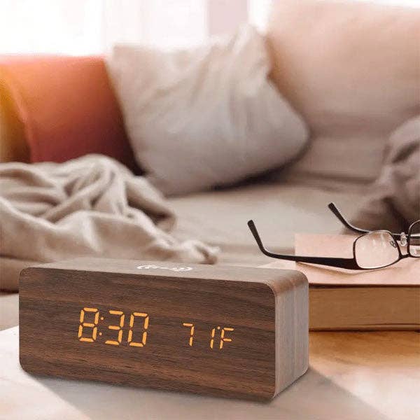 Showcase - Wholesale Charging Dock - LumbrTime Wood Finish LED Clock With Wireless Induction Phone Charger
