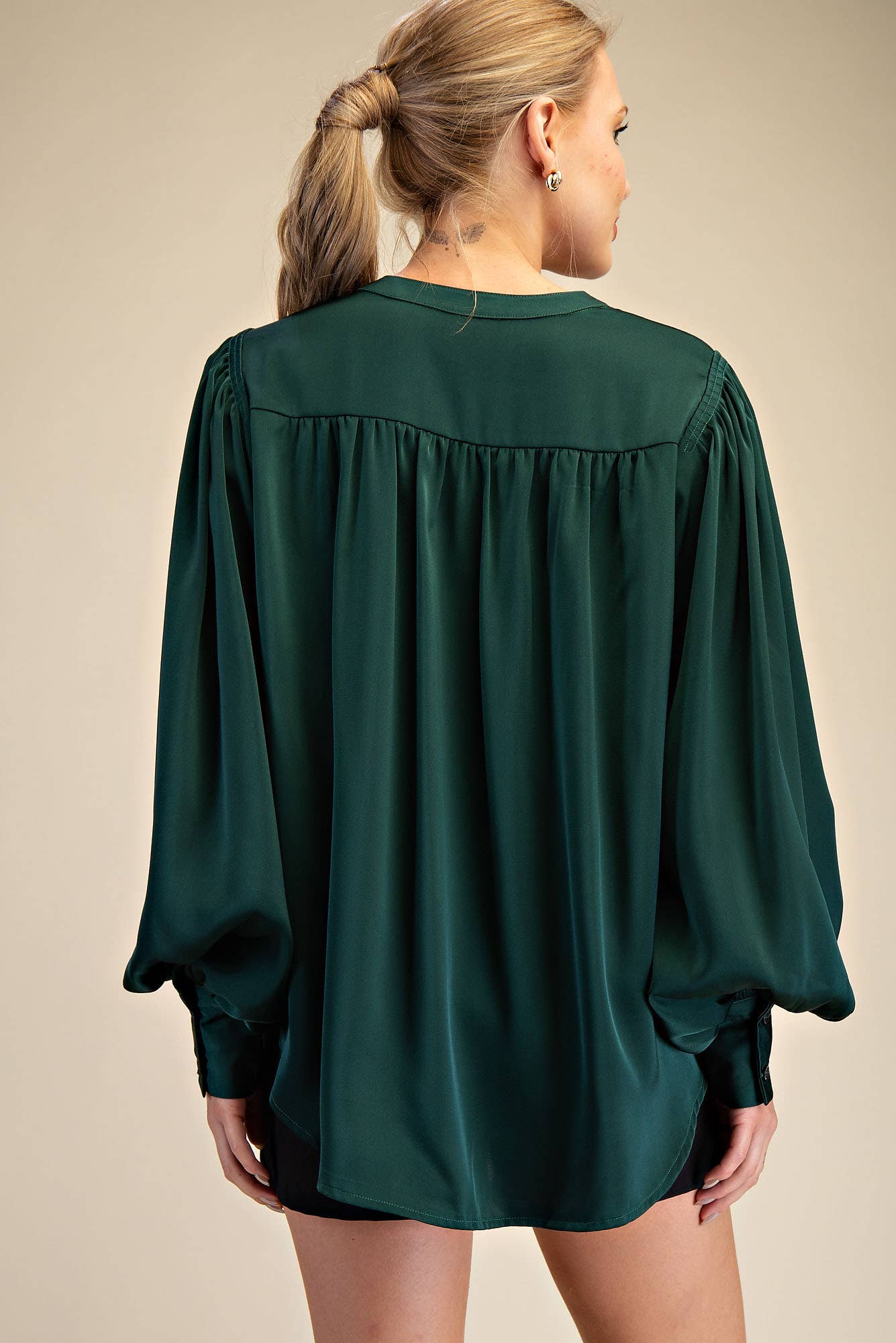 Glam - Wholesale Blouse - Women's - Round Neck Button Down Puff Long Sleeve Satin Top4