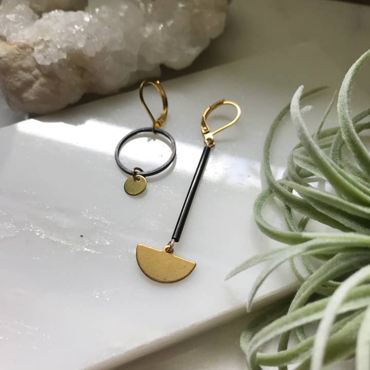 Melissa Jenkins Designs - Wholesale Dangle earrings - Small Mis-matched Asymmetrical Oxidized Earrings1