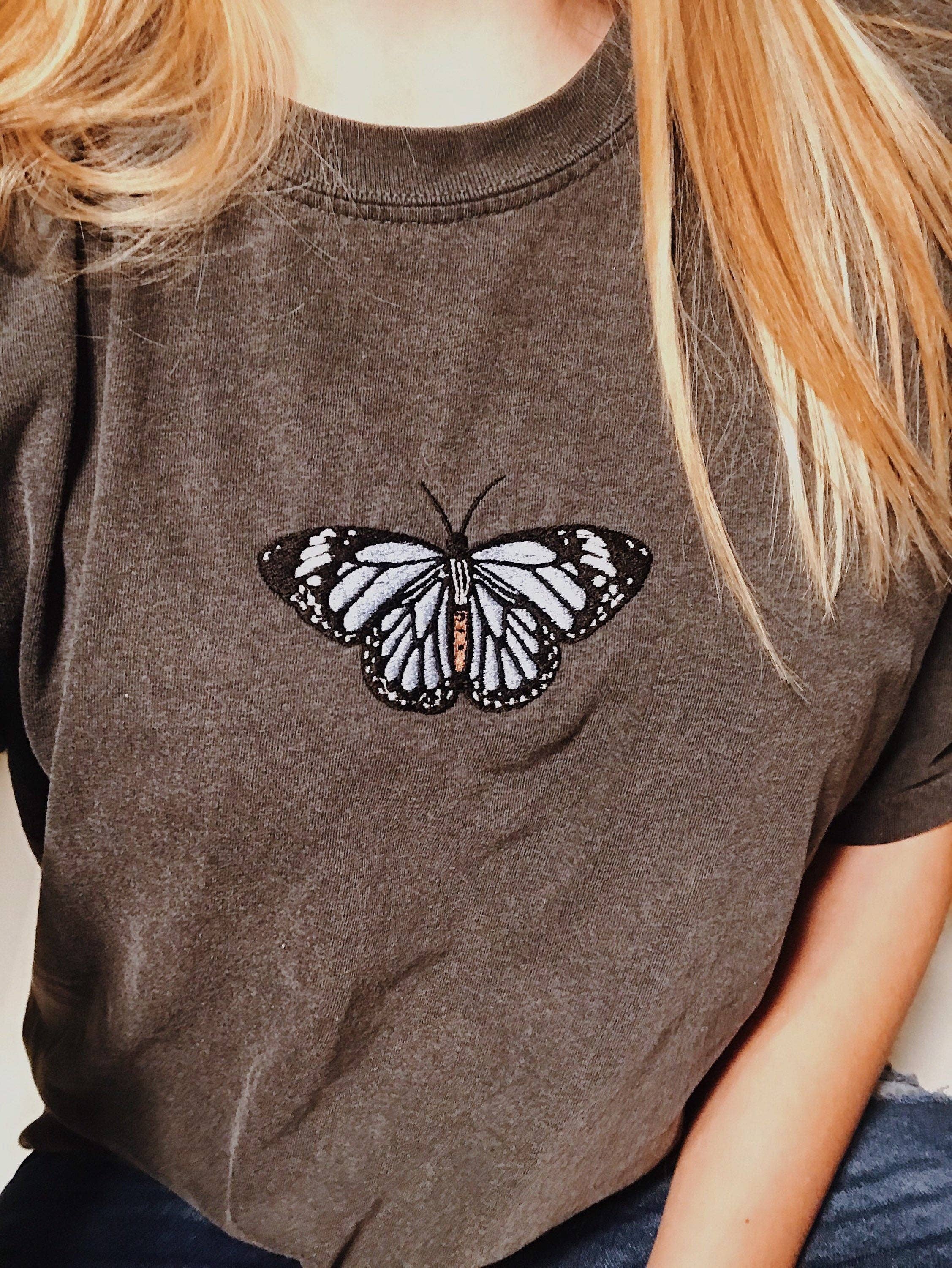 Molly Louise Shop – wholesale T-shirt – women's – Embroidered Butterfly T-Shirt