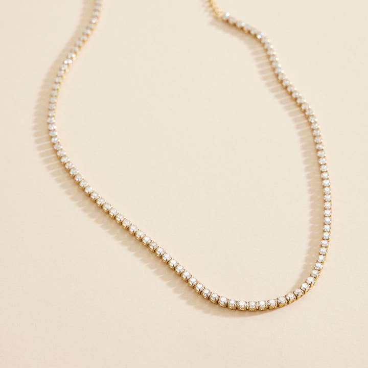 Collar corto de acero inoxidable bañado en oro con diamantes de imitación para venta al por mayor de Lilla Haven