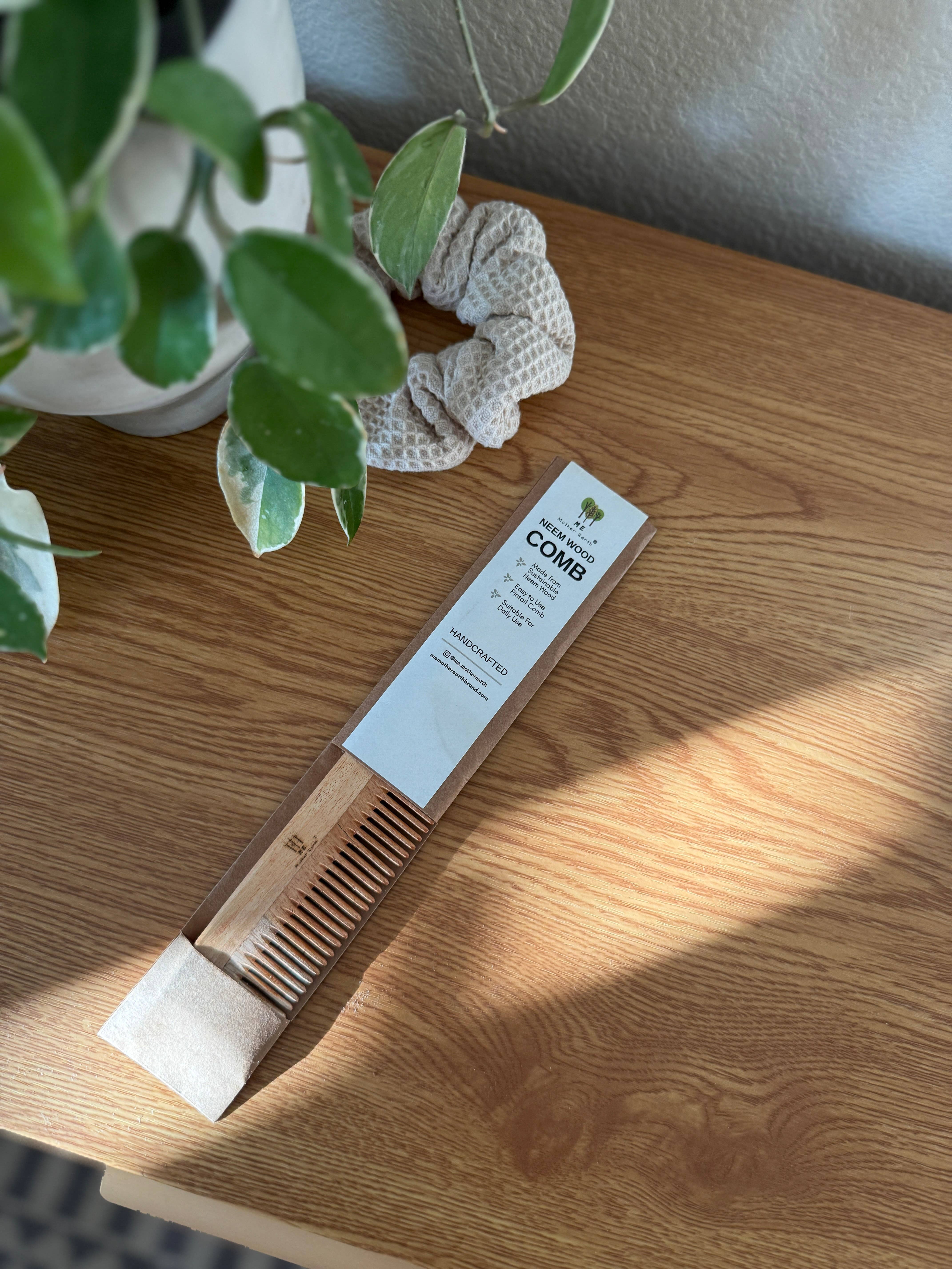 Me Mother Earth - Wholesale Hair Brush/Comb - Neem Wood Comb1