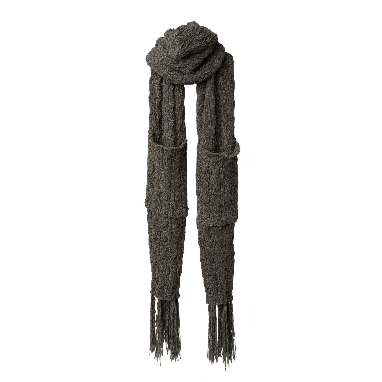 DM Merchandising – Engroshandel Tørklæde - Dame – Britt's Knits Beyond Soft Pocket Scarf Åben lager2