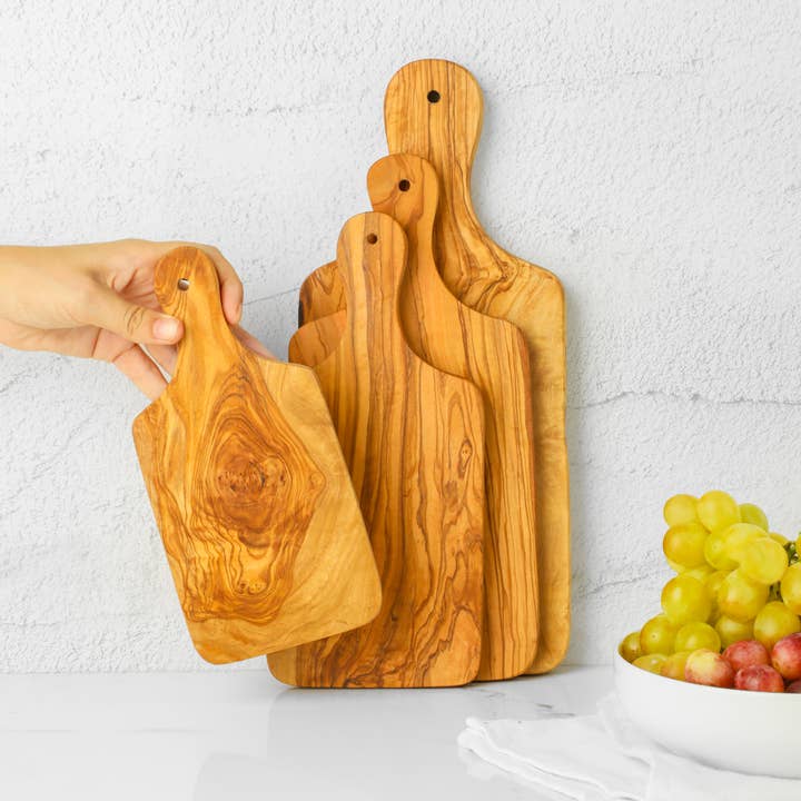 ArtisRaw - Wholesale Cutting Board - Rectangular Olive Wood Cutting Board with Handle