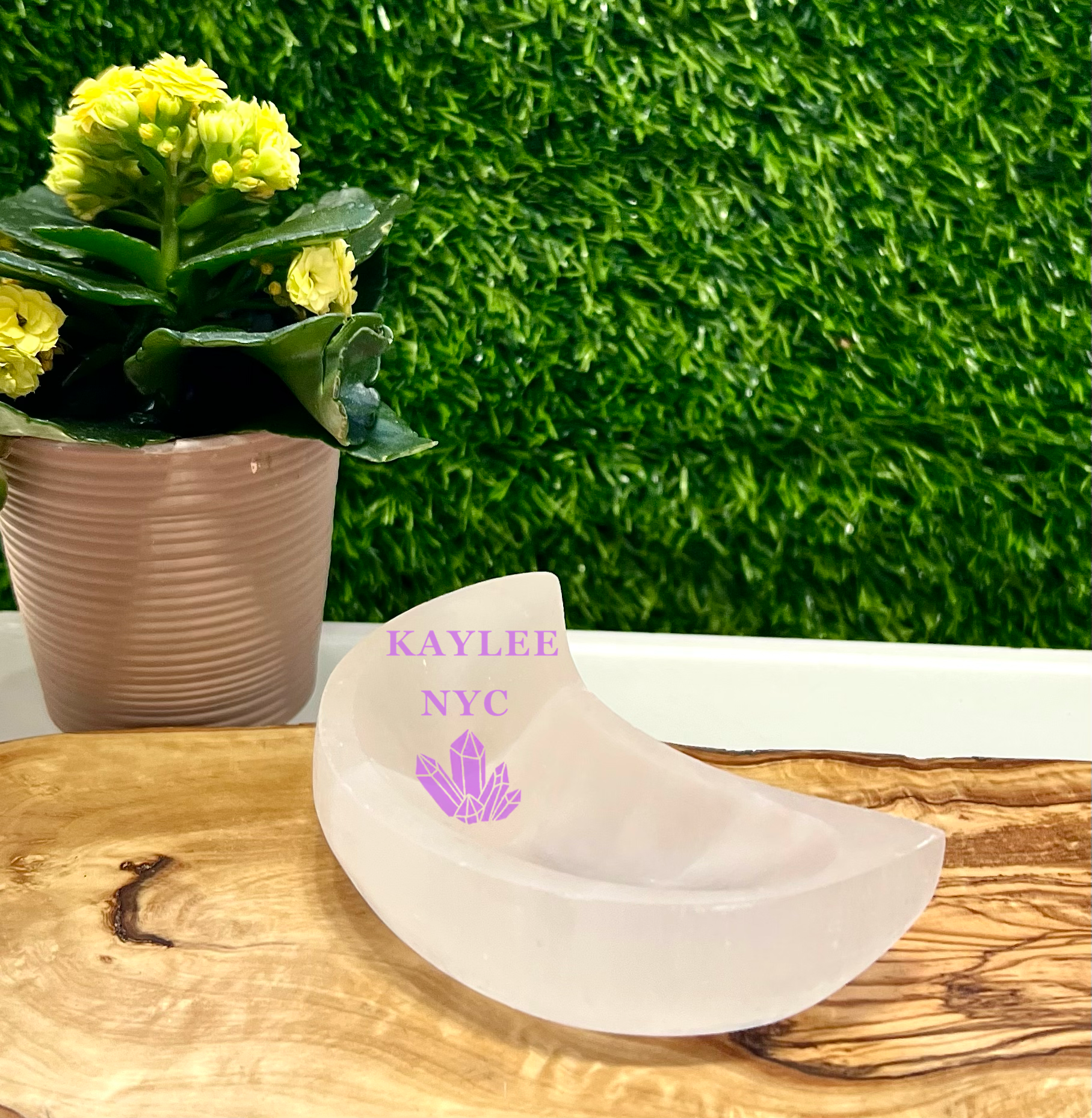 KayleeNYC - Wholesale Spiritual Stone/Crystal - Natural Selenite aka Satin Spar Moon Bowls ~10cm3