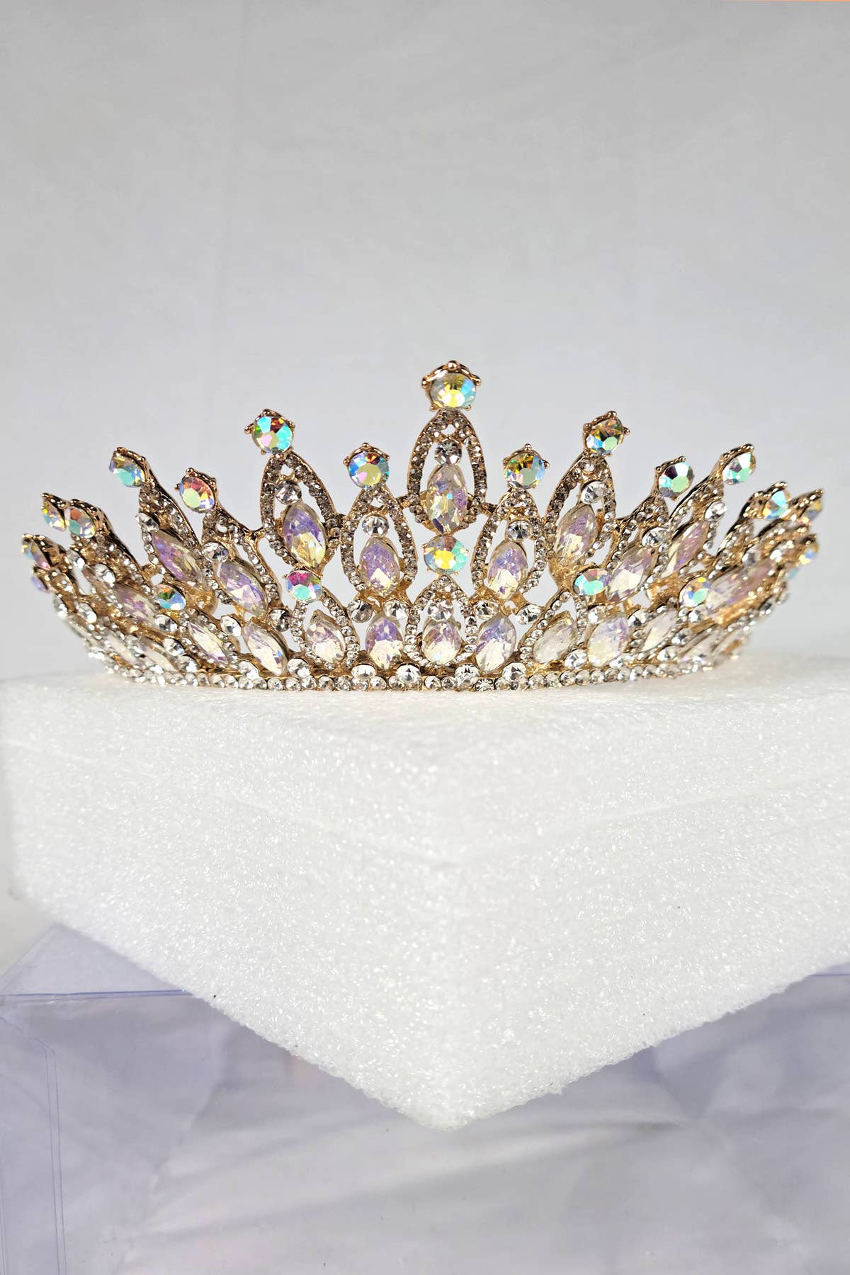 Chicas - Wholesale Tiara - Women's - Tiara with jewel rhinestones, one size fits all HT9742