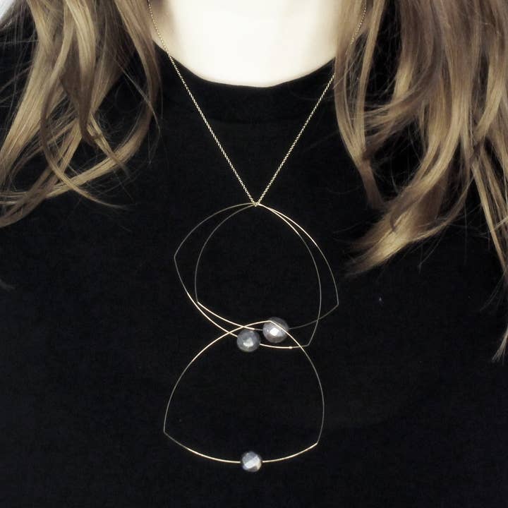 Colar 'Morph It' com Pérola Redonda de Água Doce por atacado de Melissa McArthur - Jewellery Made in London