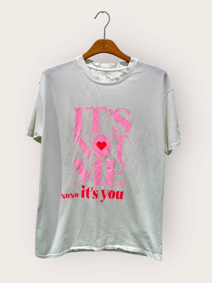 SK128 - Washed cotton T-shirt with "IT'S NOT ME" print for wholesale by SOGGO