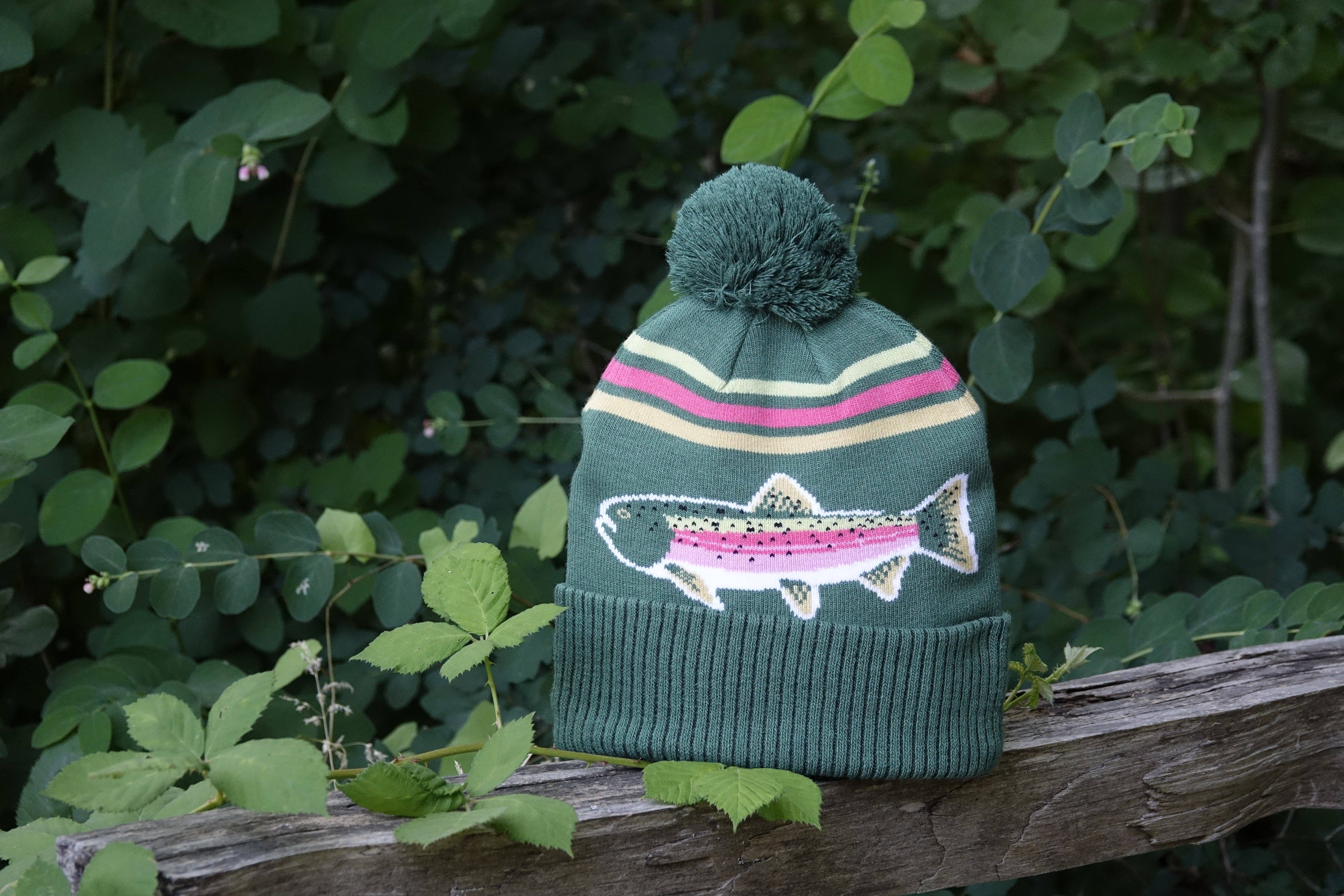 Northern Icons Creations INC – Engroshandel Beanie - Unisex – Regnbueørred Strikket Beanie Vinterhat med Pom Pom Fiskeri Udendørs Hytte Stil5