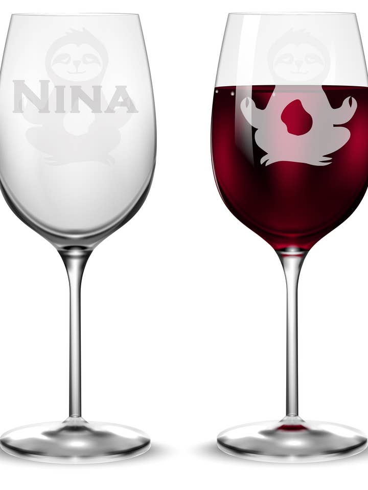 Personalisiertes Weinglas mit Name und Faultier | Longdrink Glas mit Gravur für den Großhandel von Prami's | Nina Pramendorfer