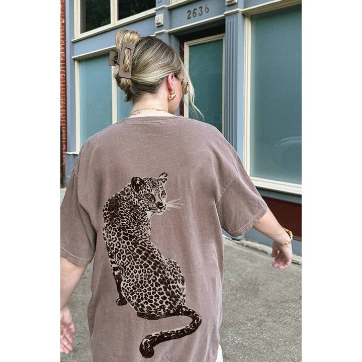 Illustrated Society - Wholesale T-Shirt (Graphic) - Women's - DO NOT LOOK BACK LEOPARD VINTAGE GRAPHIC OVERSIZED TEE