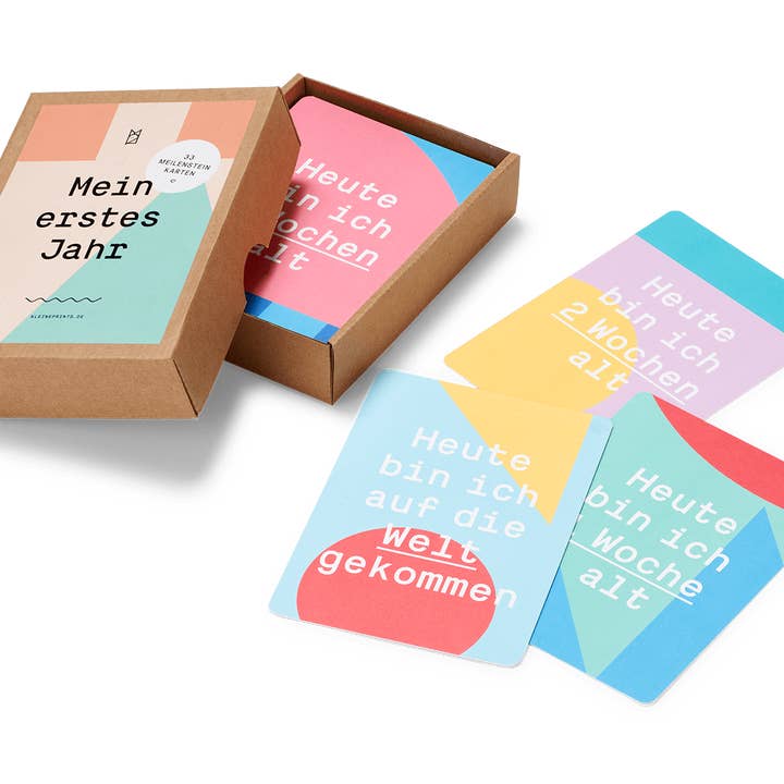 Milestone card set for wholesale by Kleine Prints