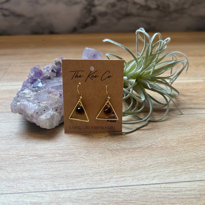 The Kee Co - Wholesale Dangle Earrings - Lily Shape Dangle Gemstone Earrings 18 kt Earwires2