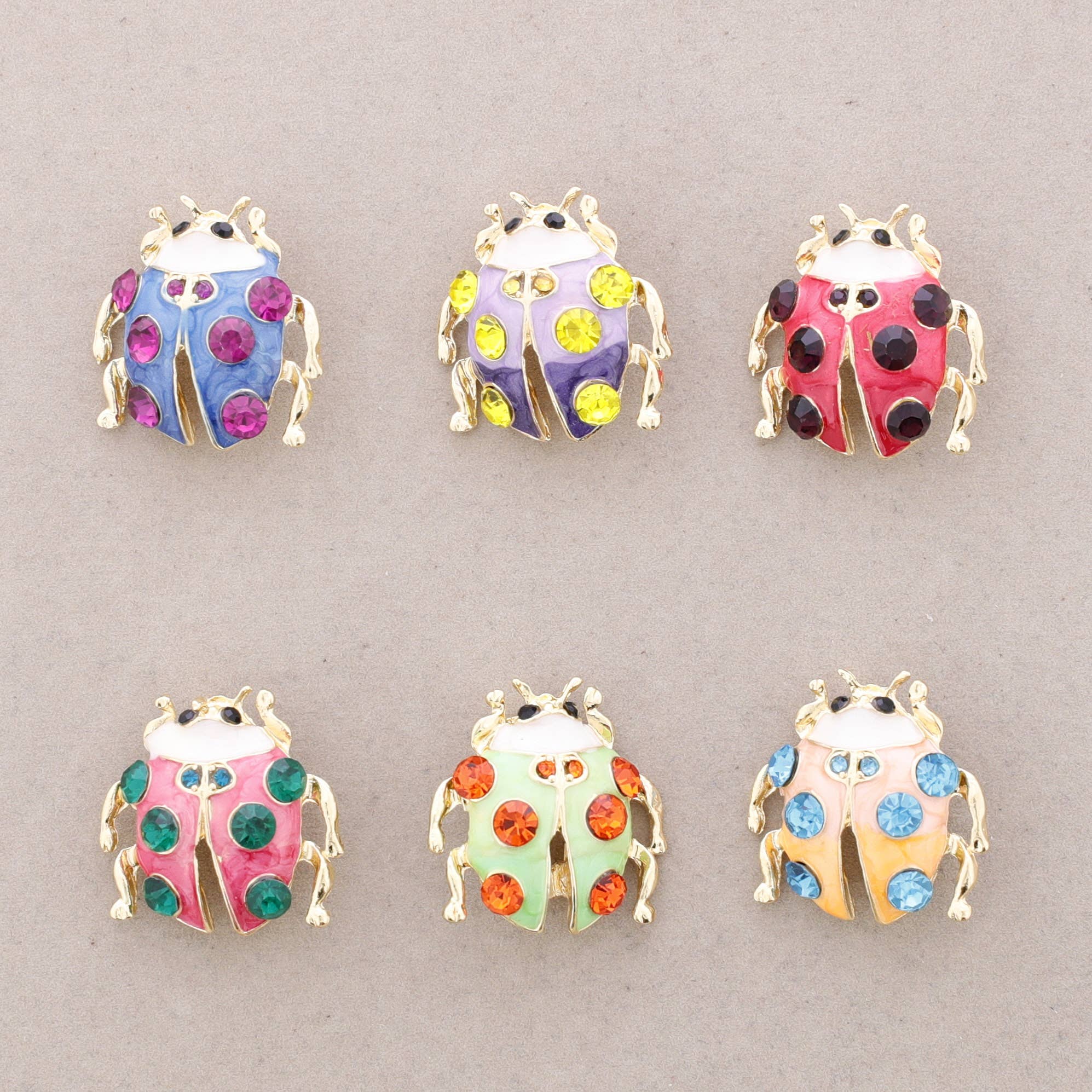 Sonata – Großhandel Broschen – Doppelset Marienkäfer-Broschen aus Metall mit Emaille und Kristallen1