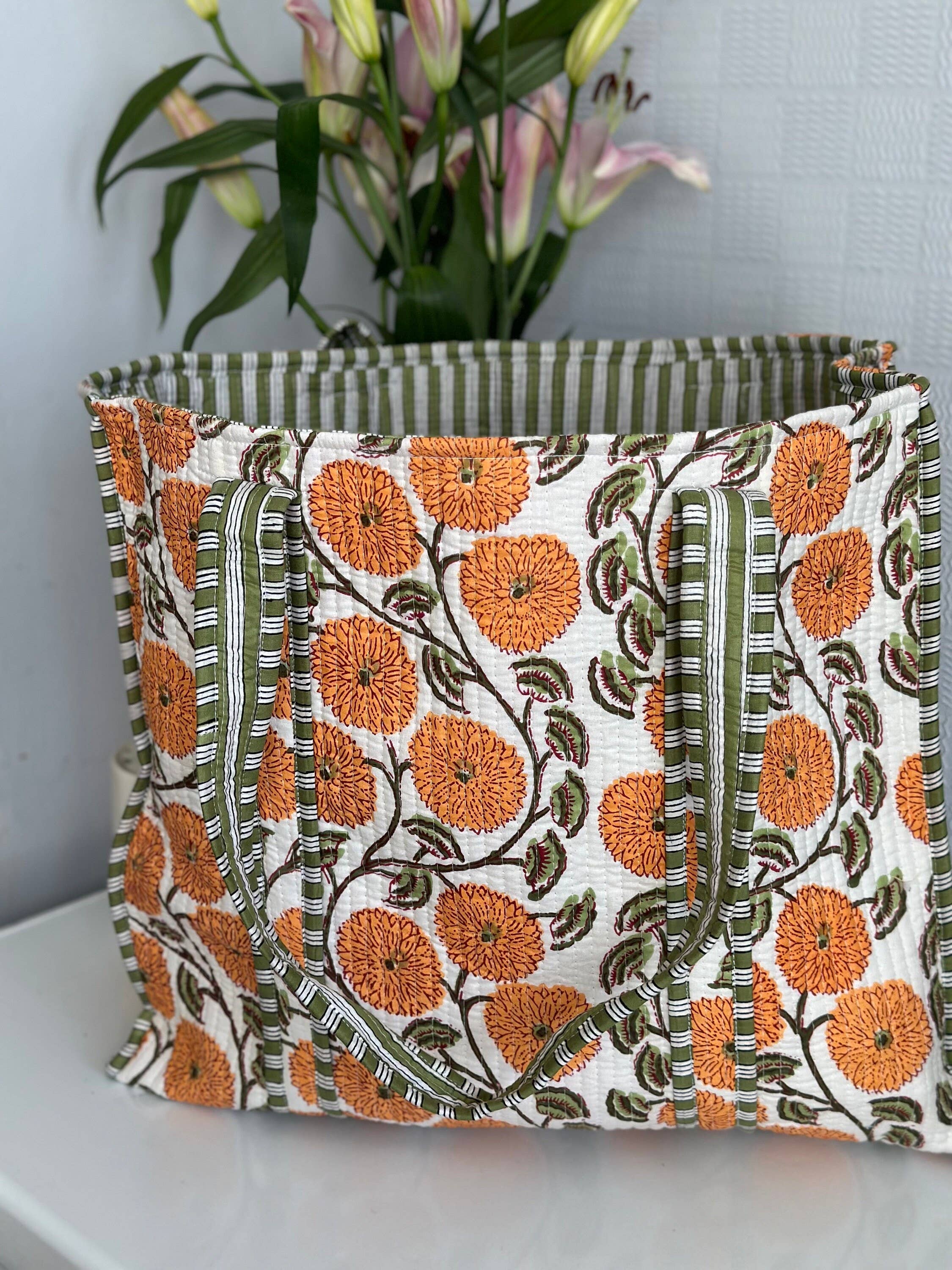 Funky Yak Ltd – wholesale Bärkasse - Dam – Vändbar boho-shoppingväska med kviltat Kantha 100 % bomull, extra stor3