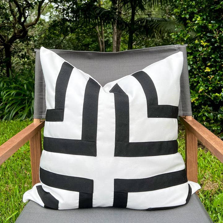 BHD HOME - Wholesale Chair cushion - Outdoor Nautical Regent Cross Lounge Cushion 55 x 55cm7
