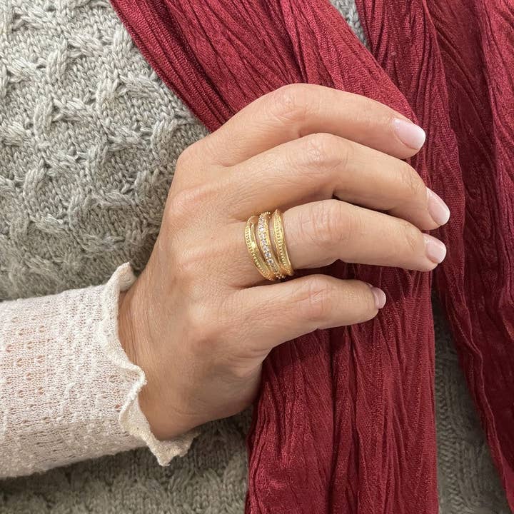 Gold-plated bronze ring with white cubic zirconia. for wholesale by PLATADEPALO