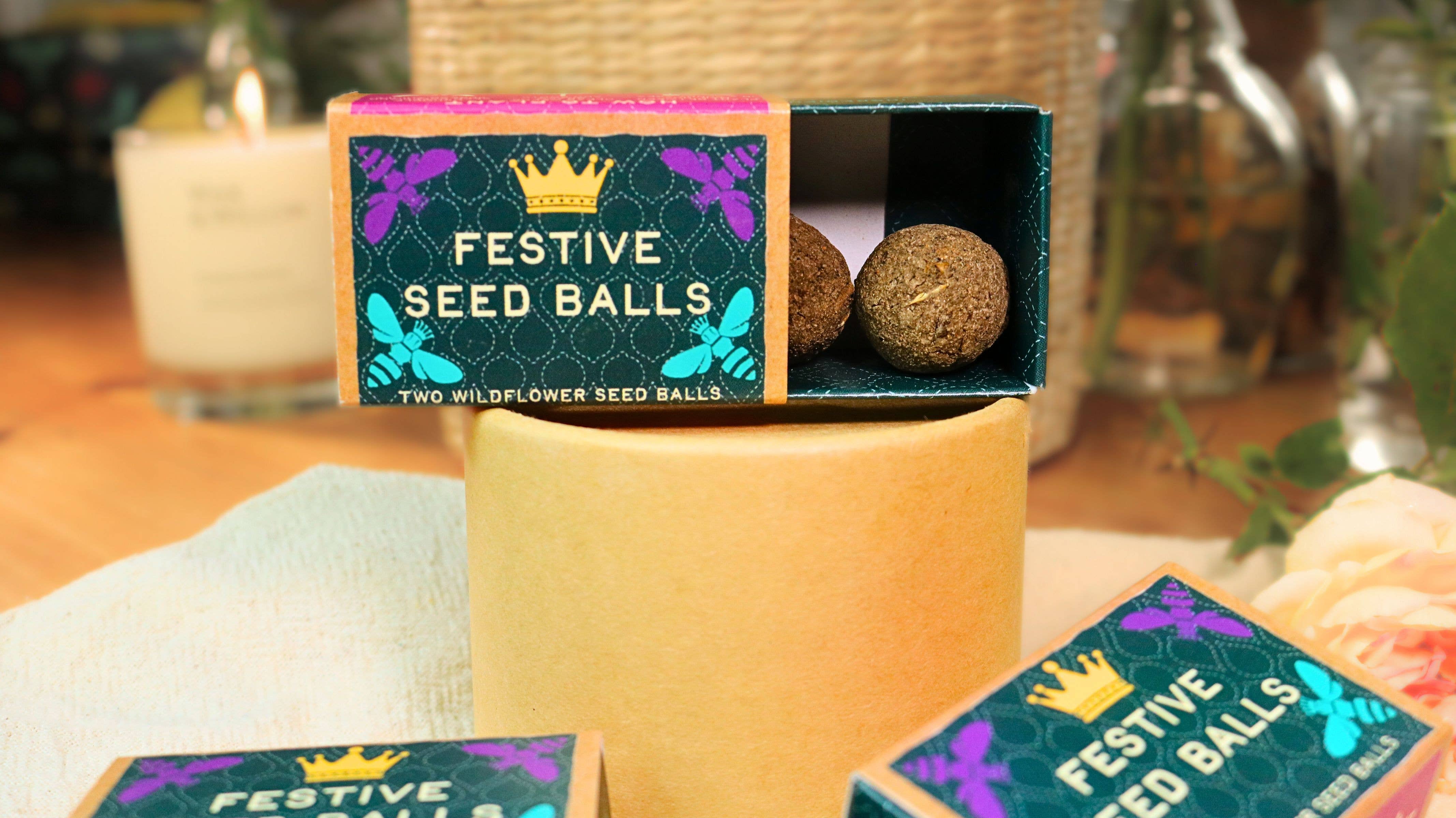 Sussex Seed Balls - Vente Cadeaux pour invités - Coffret Cadeau Festif Mini, avec Deux Boules de Graines de Fleurs Sauvages2
