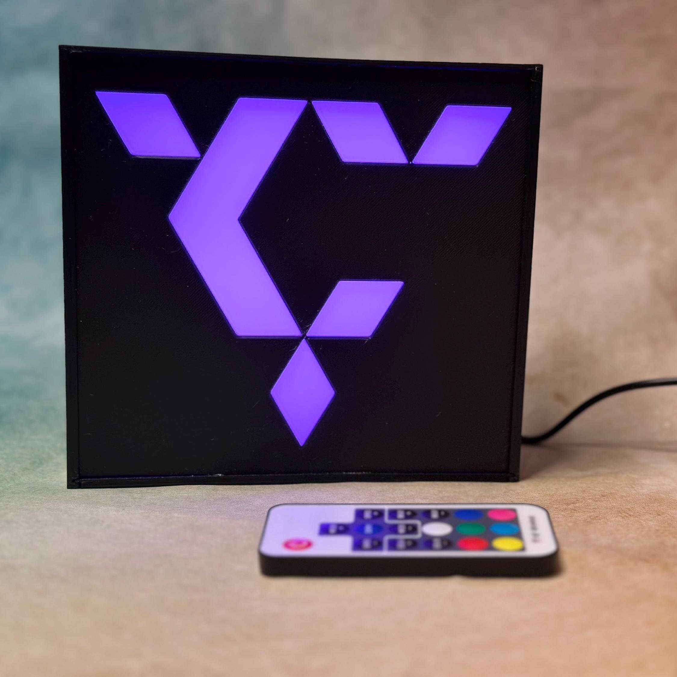 <3 Studio - Wholesale Accent/Desk Lamp - Customizable LED K-Pop Seventeen Light Carat0